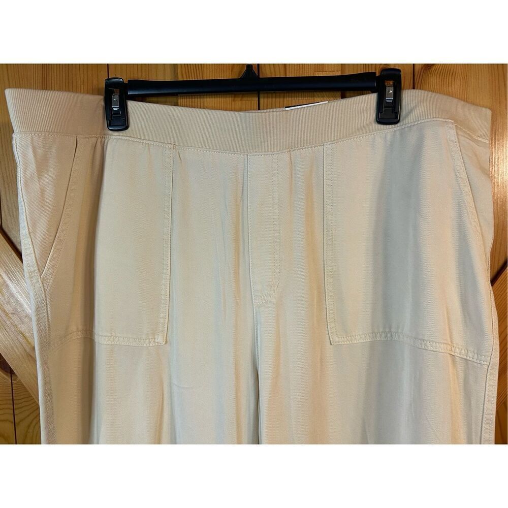 St. John's Bay Wide Leg High Rise Plus Crop 2X nwt Birch (0192) - Picture 3 of 5
